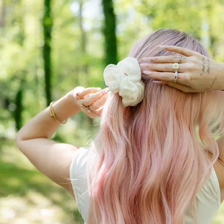 Plastic-Free Honeycomb Scrunchie by Kooshoo