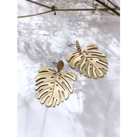 Monstera Earrings Polished Brass - Pearl and Ivy